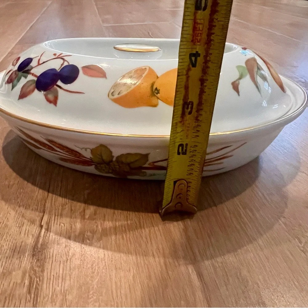 Royal Worcester Evesham Gold Oval Covered Casserole Dish Porcelain England 10x7”